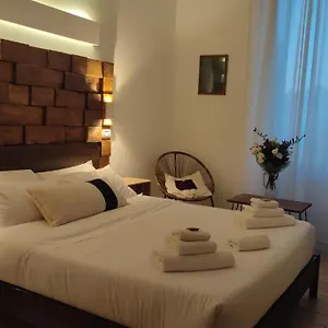 https://adventor-eco-suites.it-romehotels.com